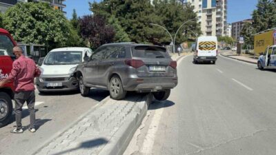 Samsun’un İlkadım ilçesinde yaşanan trafik kazasında bir SUV ile hafif