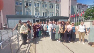 Emekli astsubay H.A., Bandırma Paşakonak Mahallesi Muhtarı Betül Moralı’ya sosyal