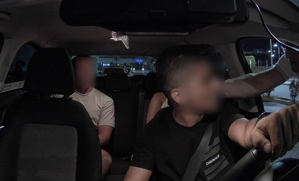 Mersin’de ticari taksi şoförünü trafikte takip edip yolu kesen ve