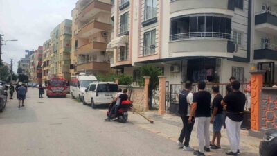 Tarsus ilçesinde bir apartmanın dış cephesinin boyanması sırasında meydana gelen