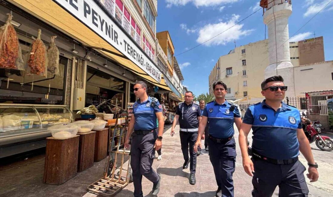 Tarsus’ta, yayaların kaldırımları güvenli ve engelsiz bir şekilde kullanabilmeleri için