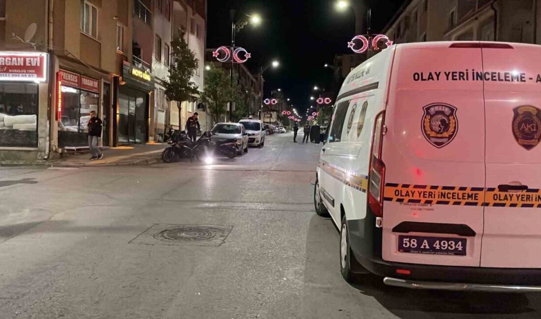 Sivas’ta 1’i ağır olmak üzere 4 kişinin yaralandığı bıçaklı kavga
