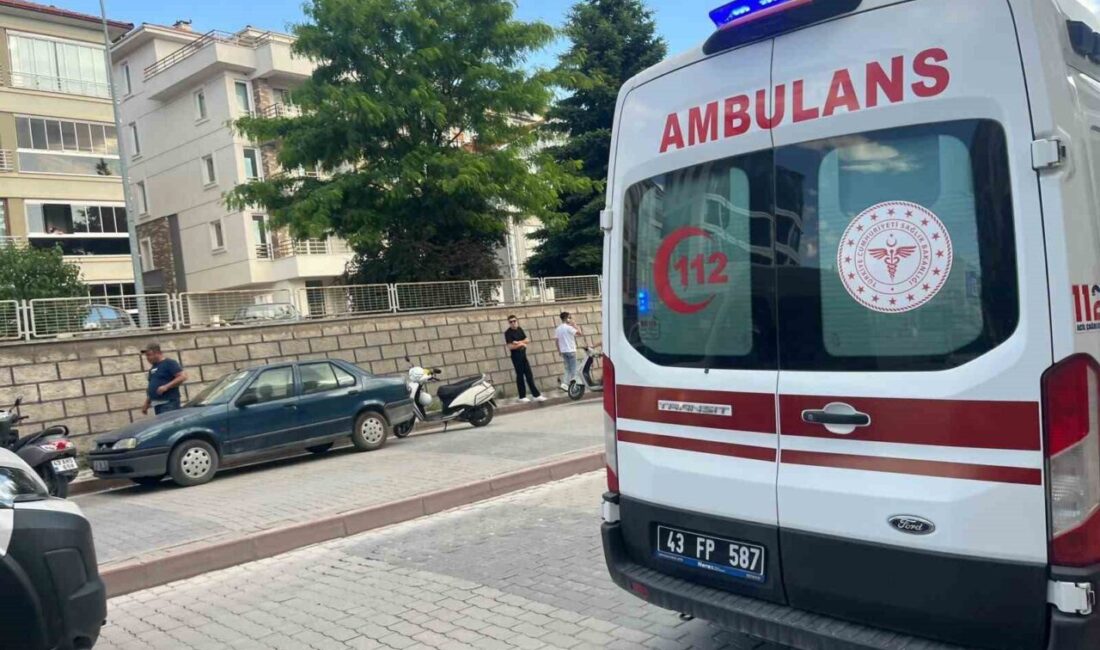 Tavşanlı ilçesinde meydana gelen trafik kazasında, motosiklet sürücüsü hafif ticari