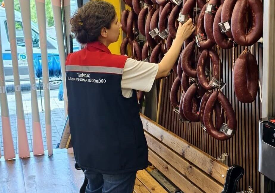 Tekirdağ İl Tarım ve Orman Müdürlüğü çalışanları, halkın güvenilir gıdaya