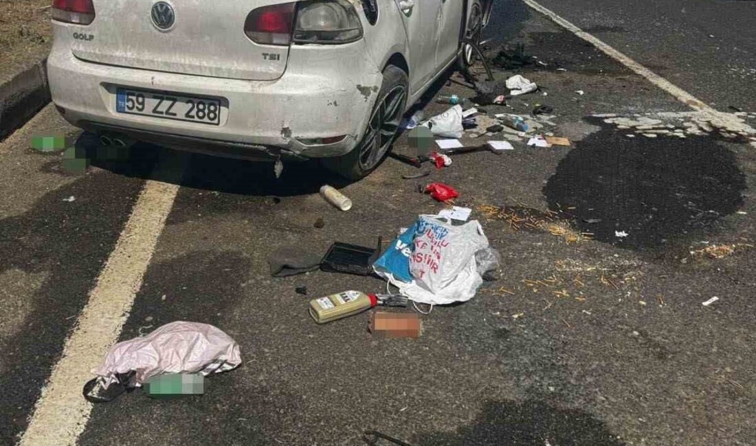 Tekirdağ’da, İstanbul Bulvarı üzerinde meydana gelen trafik kazasında refüje çarpan