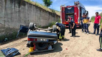 Malkara ilçesinde meydana gelen trafik kazasında, bir aracın yaklaşık 3