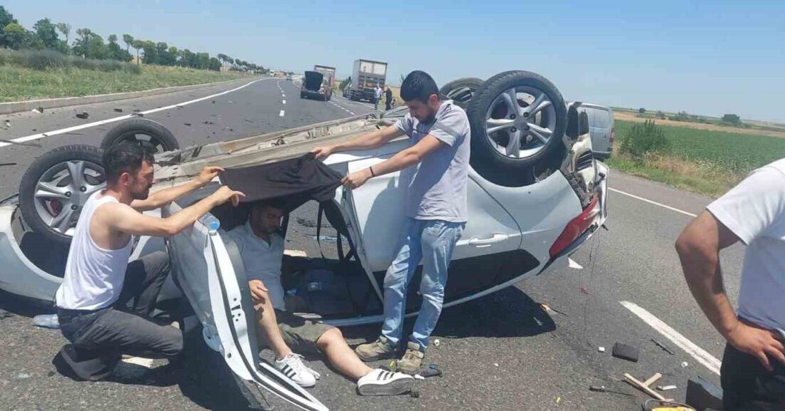 Muratlı ilçesinde meydana gelen trafik kazasında 3 kişi yaralandı. Olay,