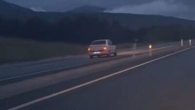 Karabük’ün Safranbolu ilçesinde yaşanan olayda, bir sürücü otomobiliyle kilometrelerce ters
