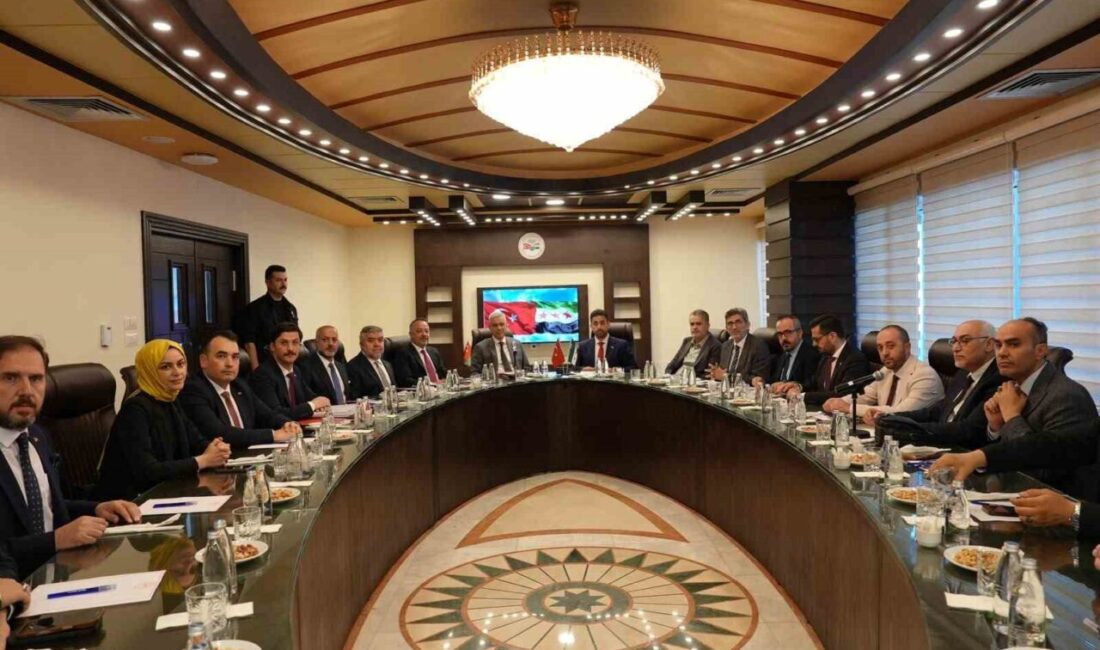 Türkiye’nin Sağlık Bakanı Kemal Memişoğlu, Suriye’ye gerçekleştirdiği ziyaret kapsamında Suriye