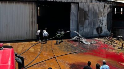 Adıyaman ilinde bulunan bir tütün fabrikasında meydana gelen yangın paniğe