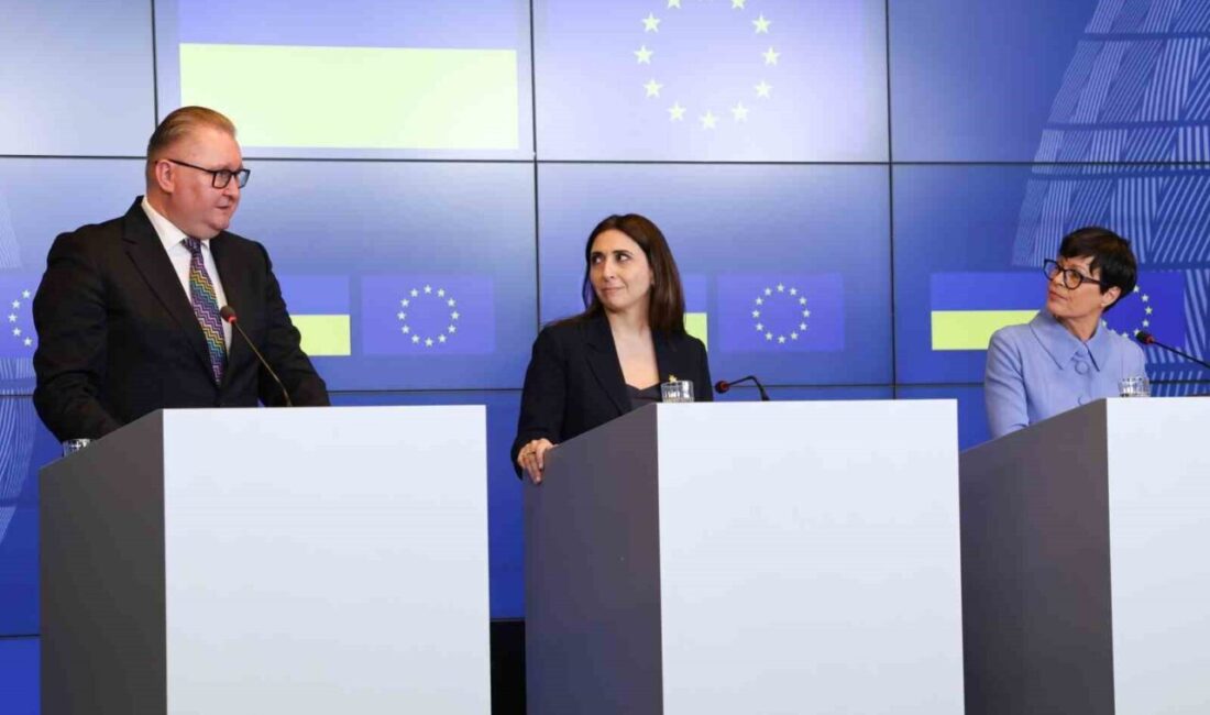 Avrupa Birliği’ne katılım müzakereleri, Ukrayna ve Moldova arasında ilk fasılların