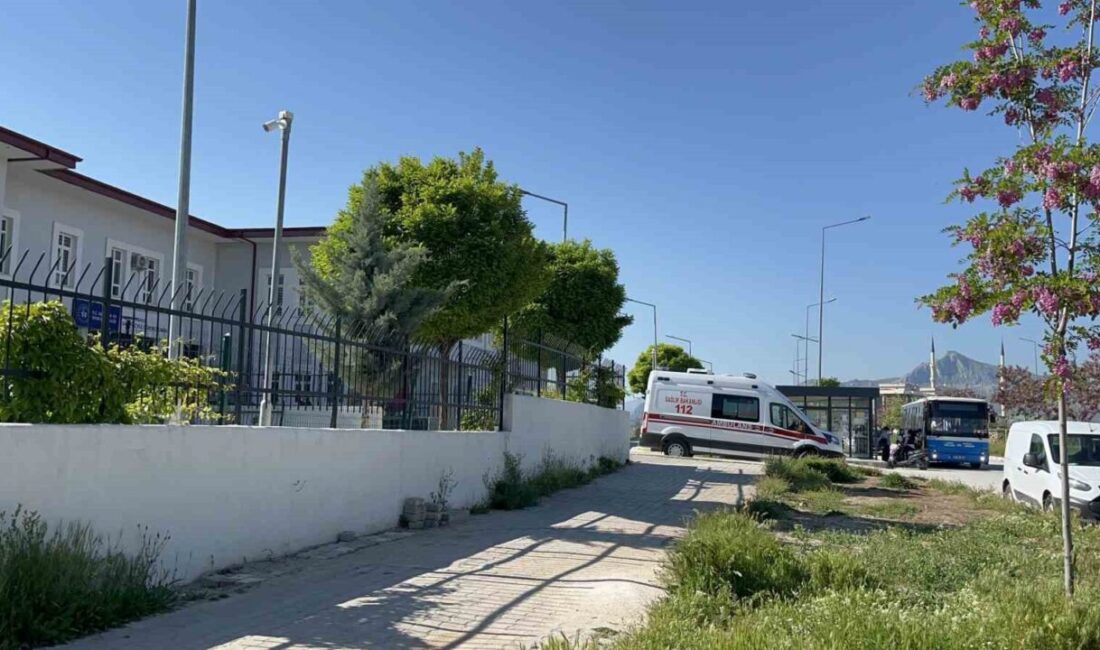 Burdur Mehmet Akif Ersoy Üniversitesi kampüsünde bulunan Safahat Kız Yurdu’nda