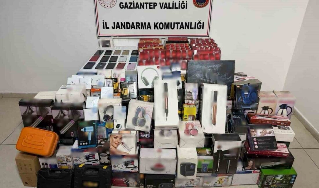 Gaziantep’te son bir ay içinde gerçekleştirilen operasyonlarda jandarma ekipleri, uyuşturucu