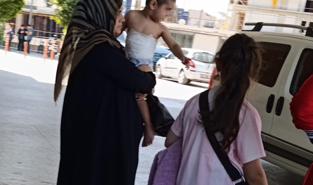 Bursa’nın İnegöl ilçesinde meydana gelen bir olayda, üzerine kaynar çay