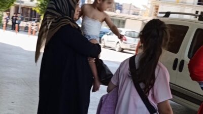 Bursa’nın İnegöl ilçesinde meydana gelen bir olayda, üzerine kaynar çay
