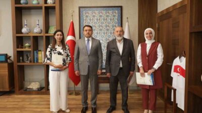 Kütahya Valisi Musa Işın, Ulu Camii’nde uygulanan Karekod Destekli Dijital