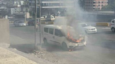 Samsun’un İlkadım ilçesinde bir hafif ticari aracın motor kısmında çıkan