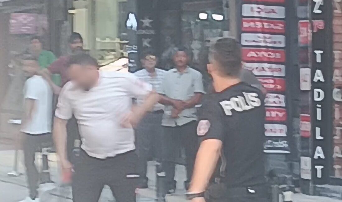 Yalova’nın Süleymanbey Mahallesi Doğan Sokak’ta meydana gelen olayda, psikolojik sorunları