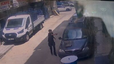 Bir iddiaya göre, Bursa’nın Osmangazi ilçesinde “yan bakma” nedeniyle çıkan