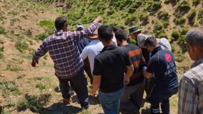 Hakkari’nin Yüksekova ilçesinde bir çoban, Adaklı köyündeki yaylada rahatsızlanarak sağlık