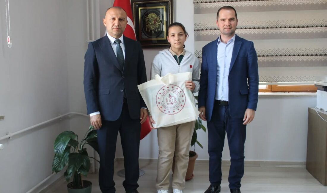 Millî Eğitim Bakanlığı tarafından yürütülen “Dilimizin Zenginlikleri Projesi” kapsamında düzenlenen
