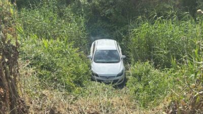 Çerkezköy ilçesinde meydana gelen trafik kazasında, bir otomobil sürücüsü kontrolünden