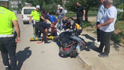 Orhangazi-İznik yolunda meydana gelen trafik kazasında, motosiklet sürücüsüne hafif ticari