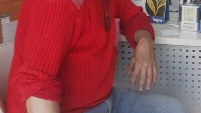 Antalya’nın Korkuteli ilçesinde yolun karşısına geçmeye çalışırken bir yolcu otobüsü