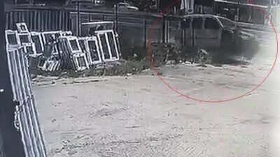 Ergene ilçesinde meydana gelen trafik kazasında, bir hafif ticari aracın