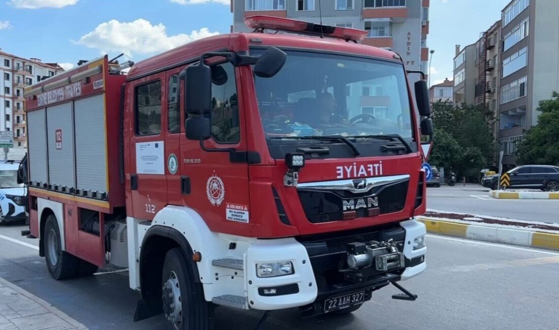 Edirne ilinde meydana gelen trafik kazasında sürücü kontrolü kaybederek tarlaya
