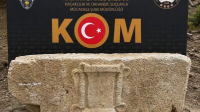 Yozgat’ın Aydıncık ilçesinde, önemli bir tarihi eser olan bir lahit