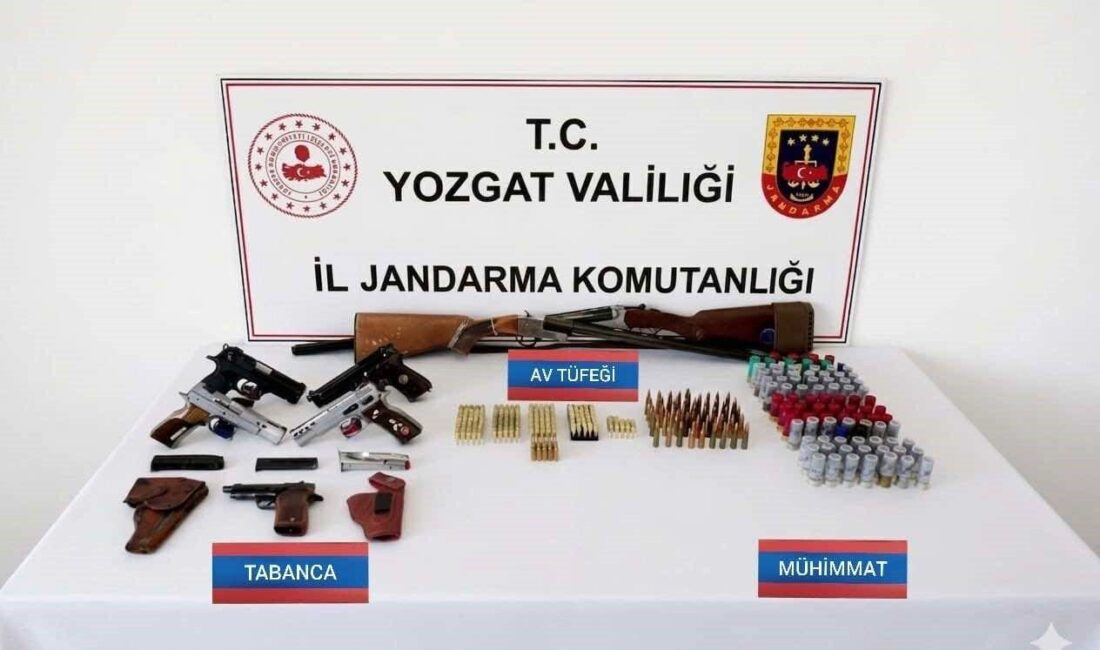 Yozgat ilinde yapılan bir operasyonda silah ve mermiler ele geçirildi.