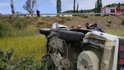Yozgat’ta meydana gelen trafik kazasında otomobilin devrilmesi sonucu 2 kişi