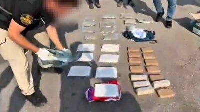 Hakkari’nin Yüksekova ilçesinde tutuklanan bir doktor, 28 kilogram uyuşturucuyla yakalandı.