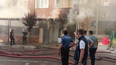 Karamürsel ilçesinde bulunan bir dükkanın, yumurta ve et ürünleri satışı
