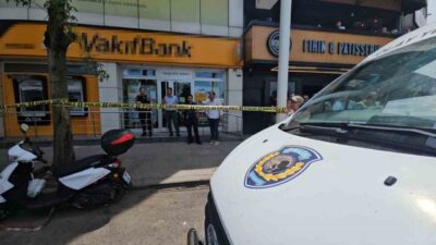 Zonguldak’ın Soğuksu semtinde bulunan bir banka şubesinde, evinin icradan satılığa