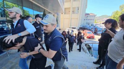 Zonguldak’ta polis ekipleri tarafından yasa dışı sol terör örgütlerine yönelik