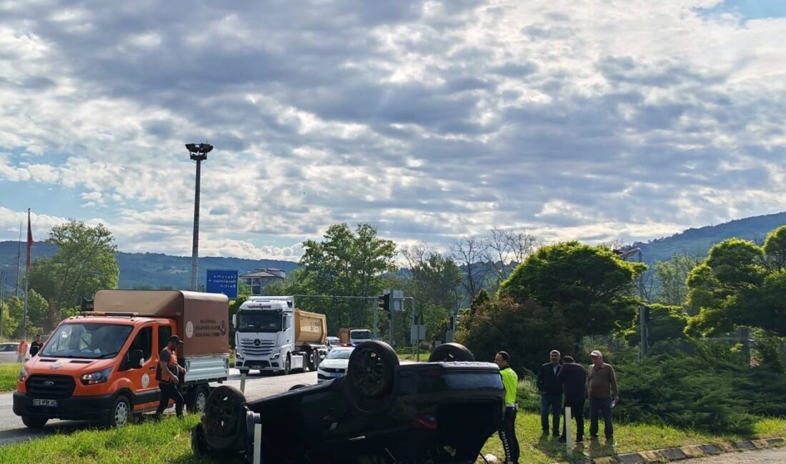 Bakacakkadı beldesinde iki otomobilin çarpışması sonucu meydana gelen kazada bir