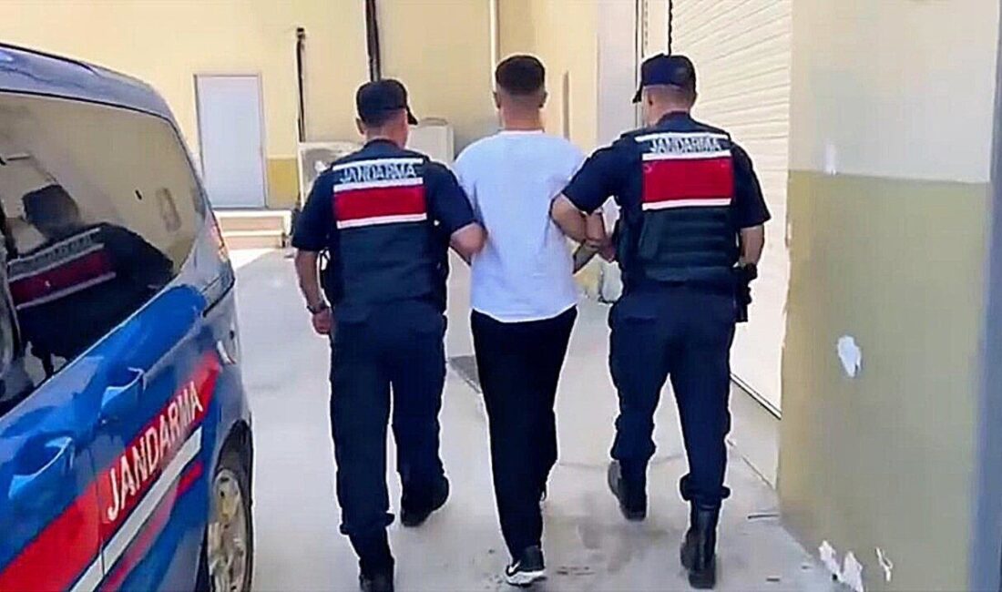 Gaziantep’te, hırsızlık suçundan arama kaydı bulunan ve 14 yıl 7