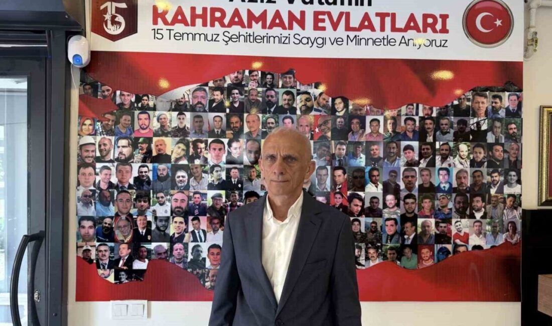 15 Temmuz gecesi TRT Harbiye binası önünde darbecilere karşı direnen