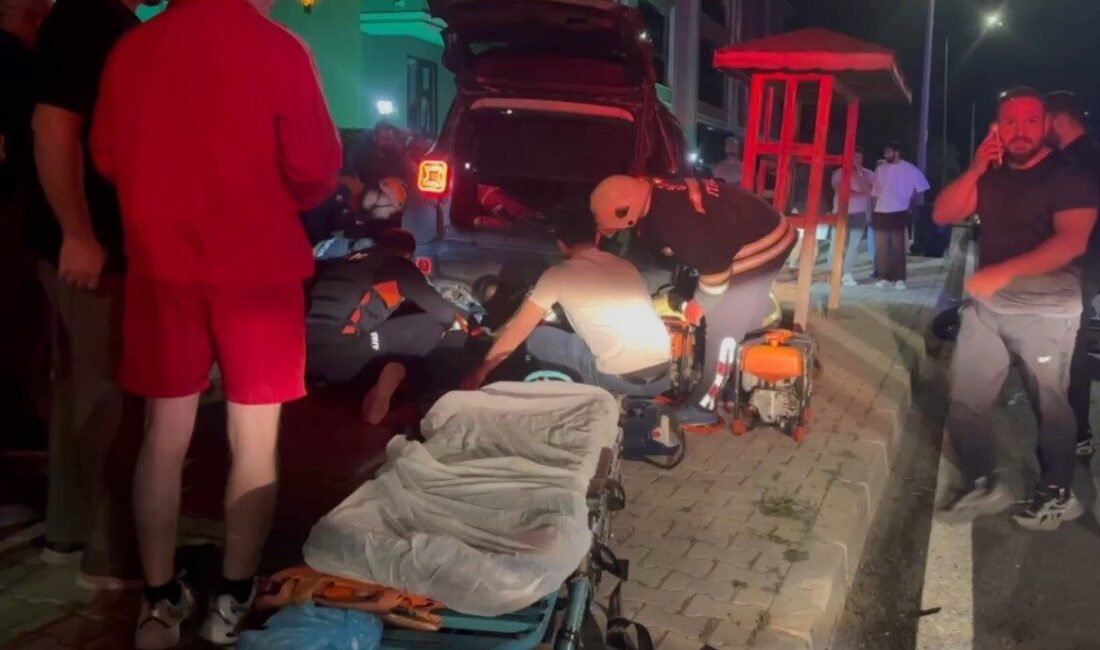 Erzincan’da bir SUV aracı ile bir motosikletin çarpışması sonucu meydana