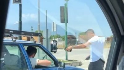 İnegöl ilçesinde meydana gelen olayda, seyir halindeki bir araçta alkol