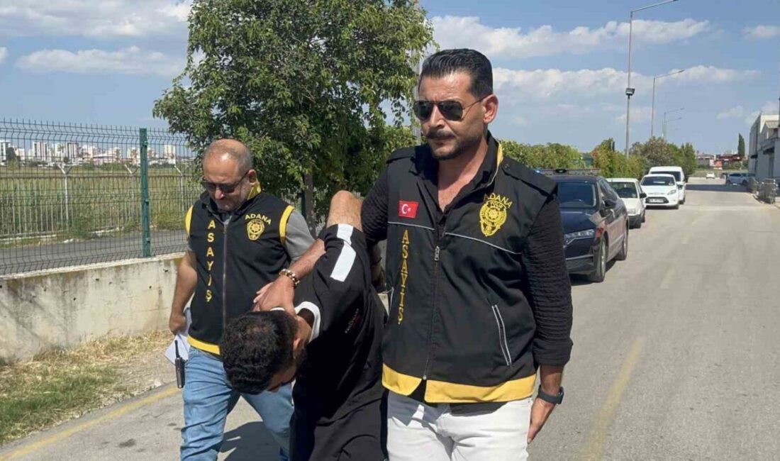 Adana’da seyir tepesinde üç kişiyi tabancayla öldürmek suçlamasıyla tutuklanan Osman