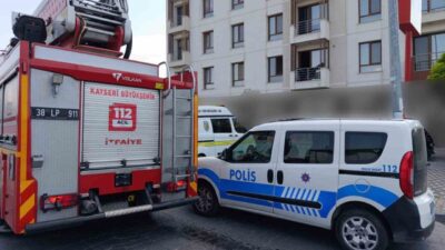 Kayseri’nin Melikgazi ilçesinde 5. kattaki bir evin penceresinden düşen 12