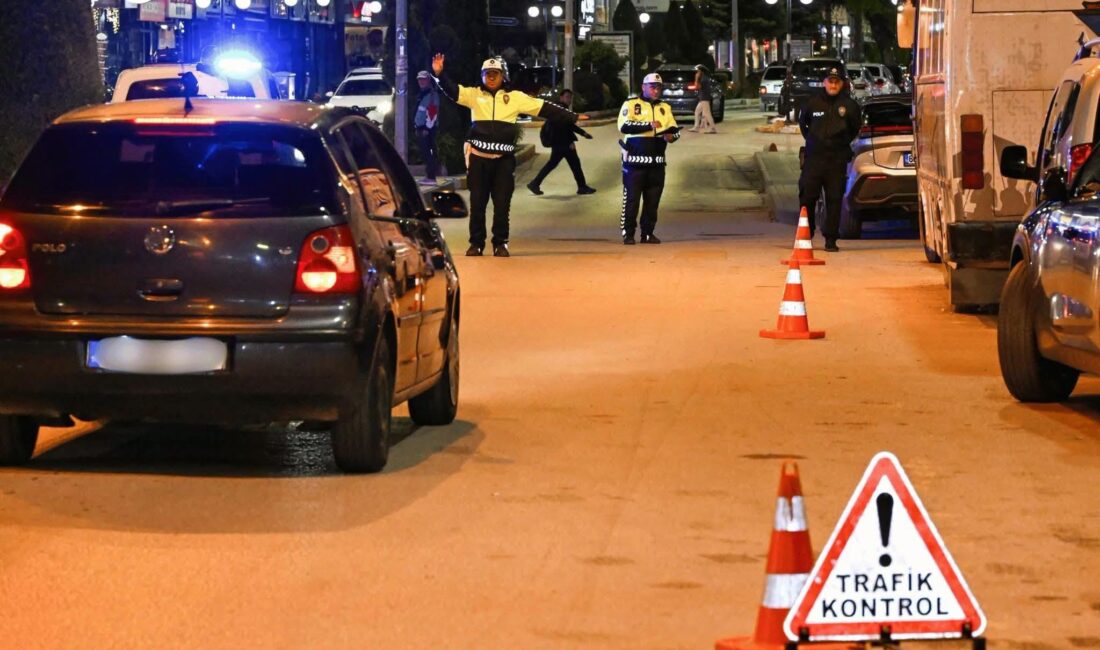 Yozgat İl Emniyet Müdürlüğü ekipleri, şehirde trafik güvenliğini artırmak ve