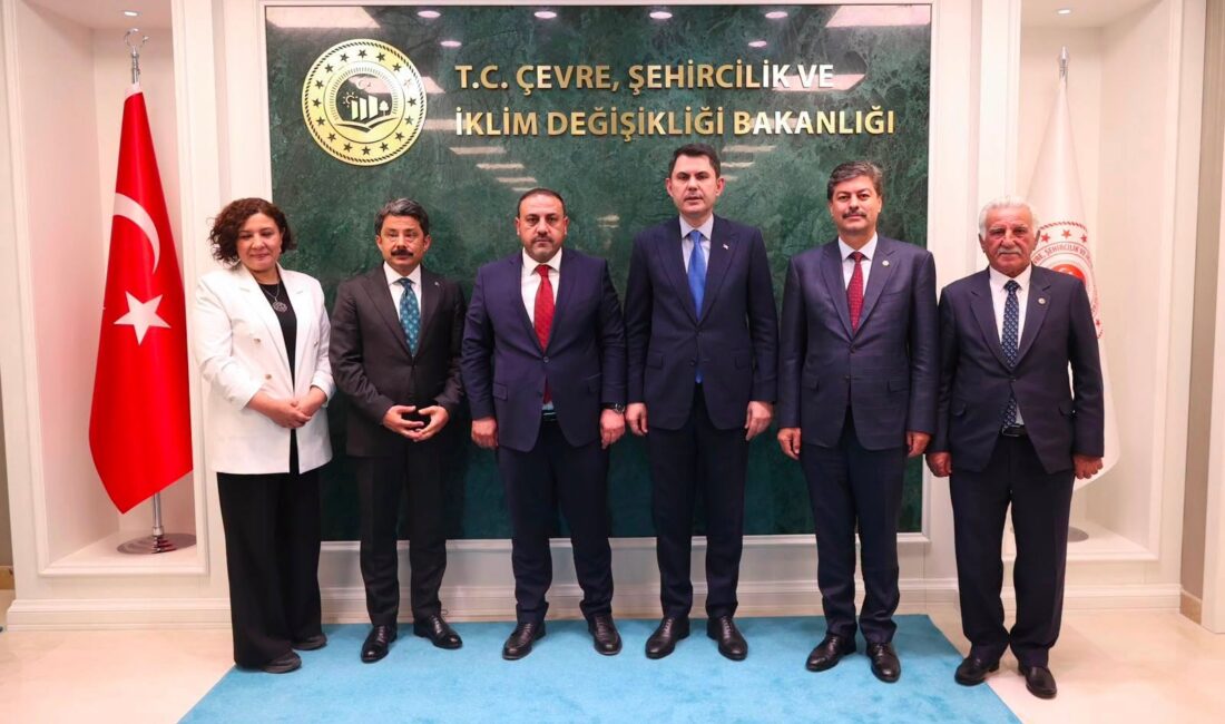 Çiçekdağı Belediye Başkanı Hasan Hakanoğlu, ilçeye ve bölgeye kazandırılacak hayati