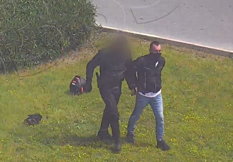 Mersin Emniyet Müdürlüğü ekipleri, trafik denetimi sırasında sahte plakalı motosiklet