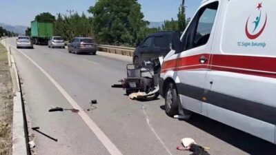 Denizli’nin Acıpayam ilçesinde yaşanan bir kazada, yabancı plakalı bir SUV