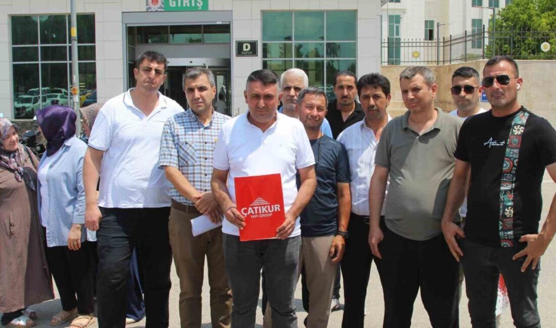 Adana’da 2016 yılında inşasına başlanan apartmanlardaki birçok dairenin birden fazla
