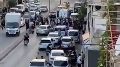 Adana’da gerçekleşen silahlı çatışmada, 19 yaşındaki bir genç yaşamını yitirdi.